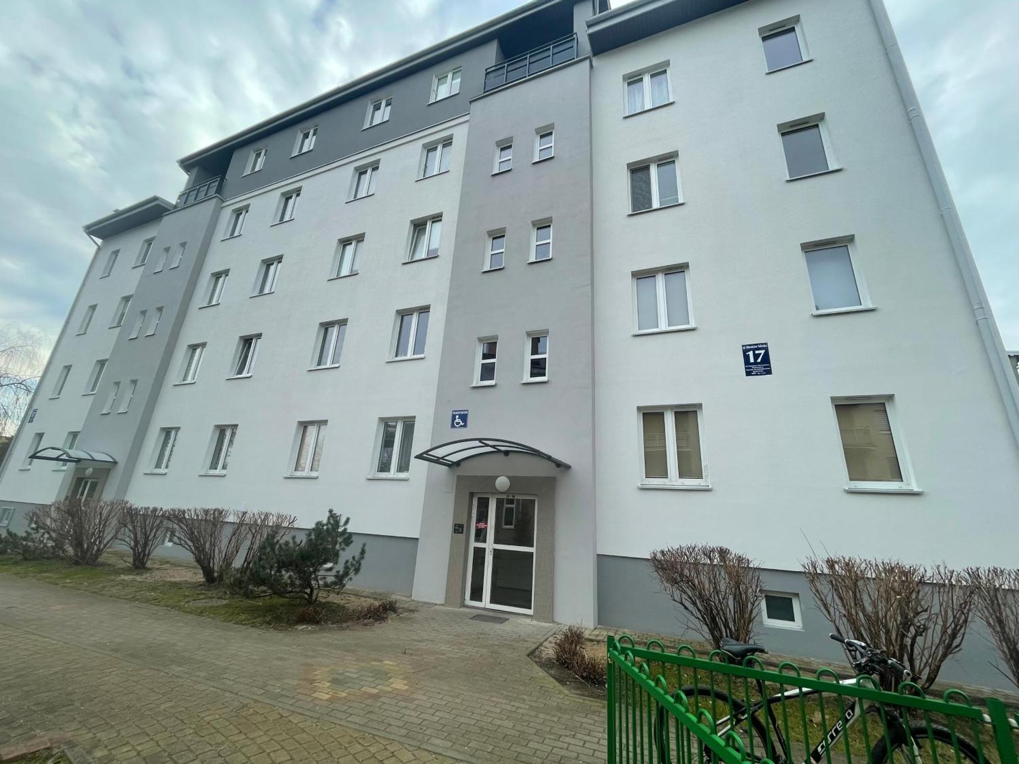 Przy Warszawskiej Centrum - Parking Apartment